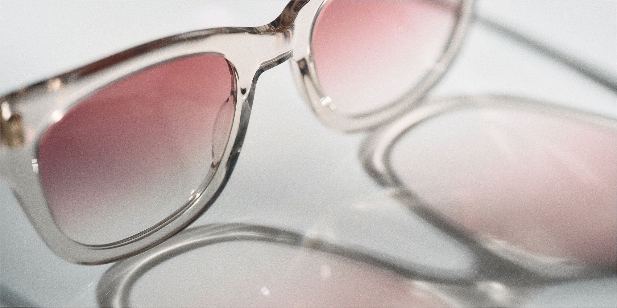 The Gibson in Hush, its mauve gradient lenses in the light
